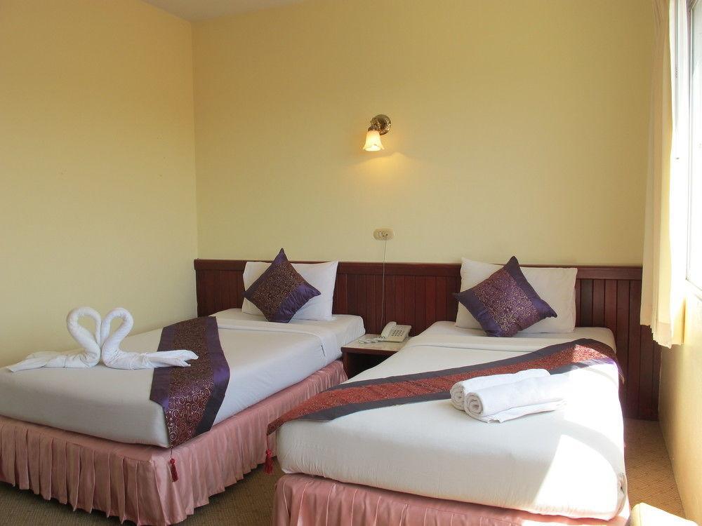 Chumphon Palace Hotel Exterior foto